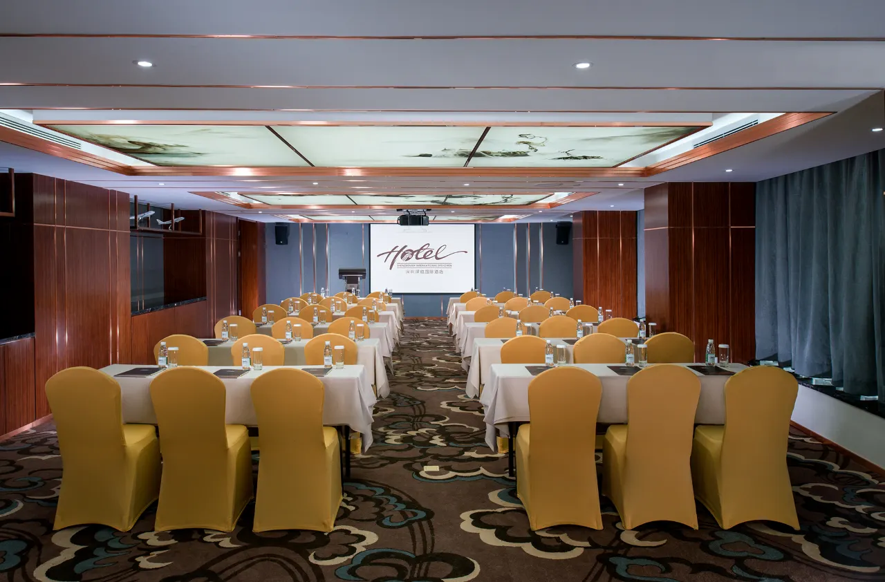 深センエア国際ホテル(68)